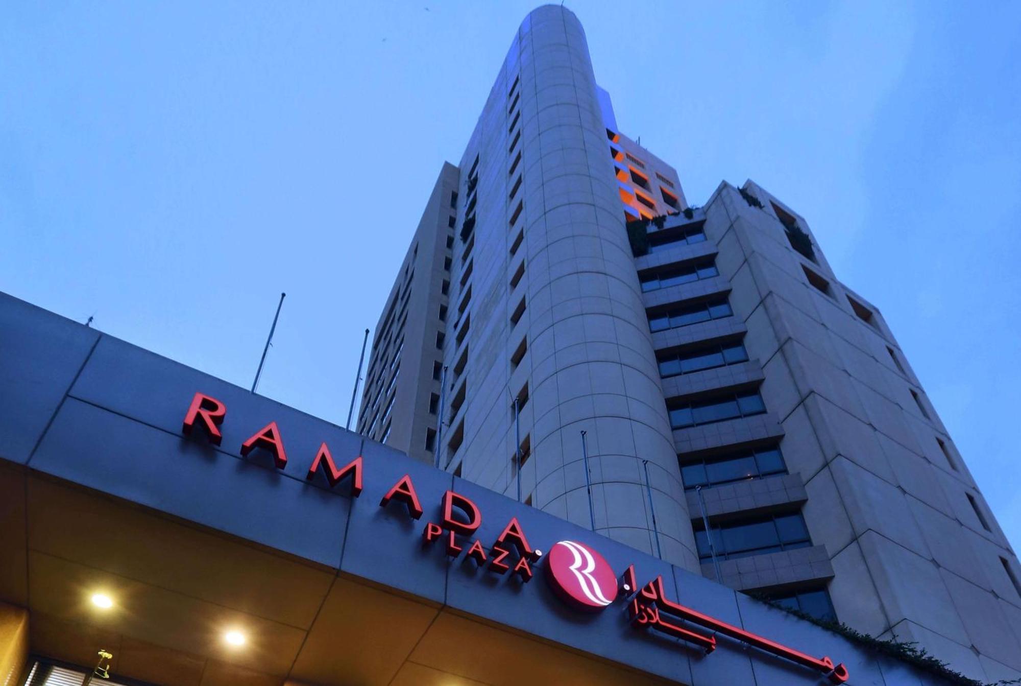 Hotel Ramada Plaza By Wyndham Beirut Raouche Exteriér fotografie