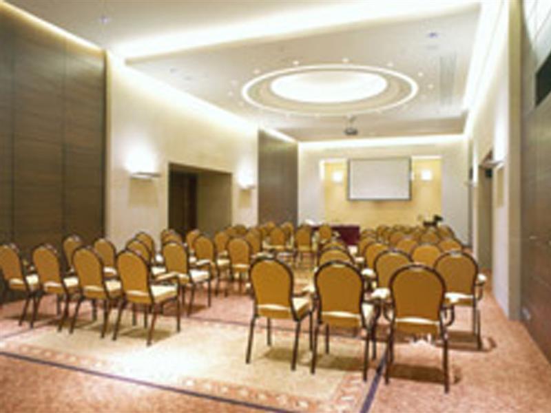 Hotel Ramada Plaza By Wyndham Beirut Raouche Exteriér fotografie