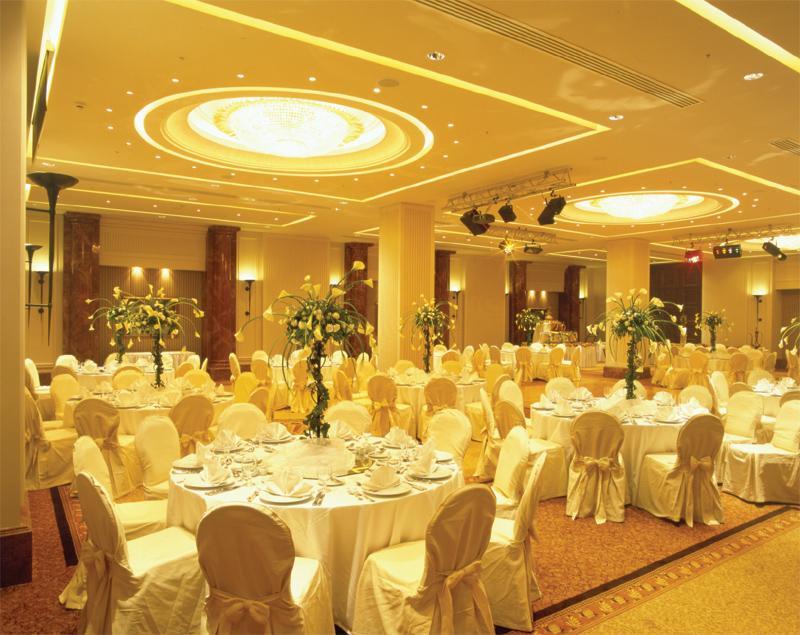 Hotel Ramada Plaza By Wyndham Beirut Raouche Exteriér fotografie